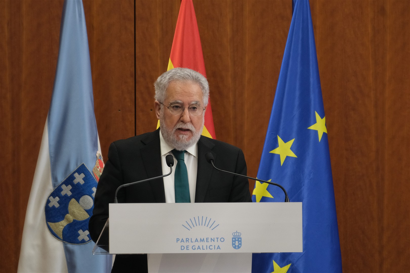 Santalices reivindica o compromiso institucional na defensa dos dereitos fundamentais dos galegos